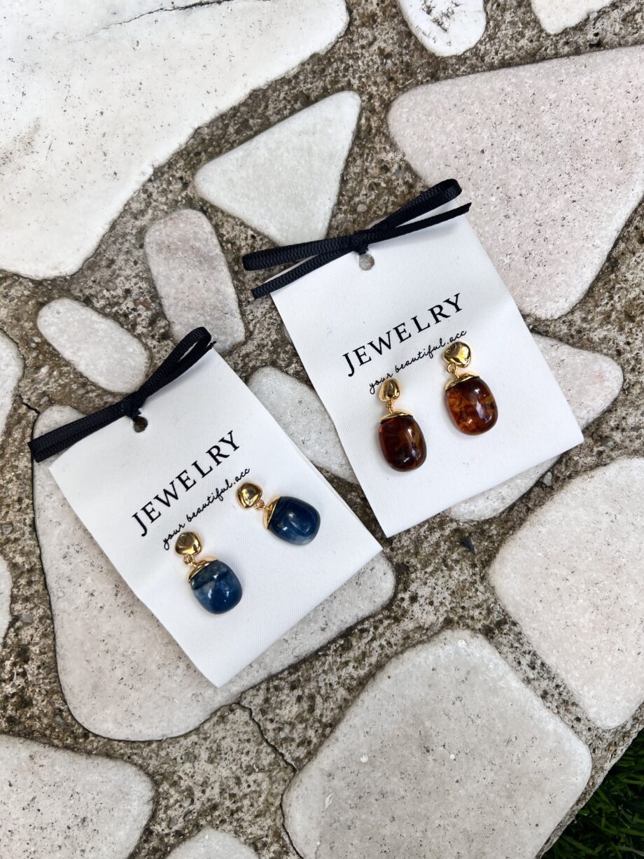 Gold Accent Elegant Earrings